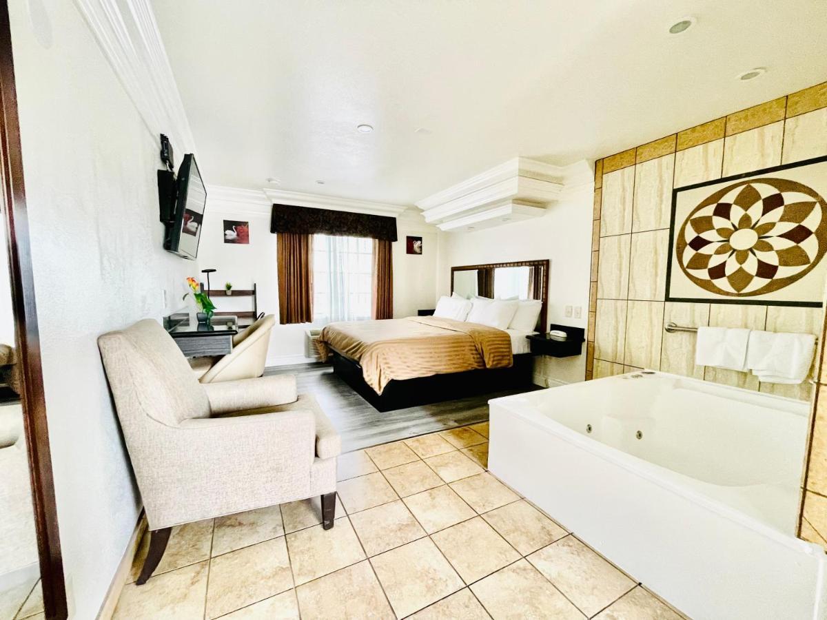 Rodeway Inn Santa Ana Luaran gambar