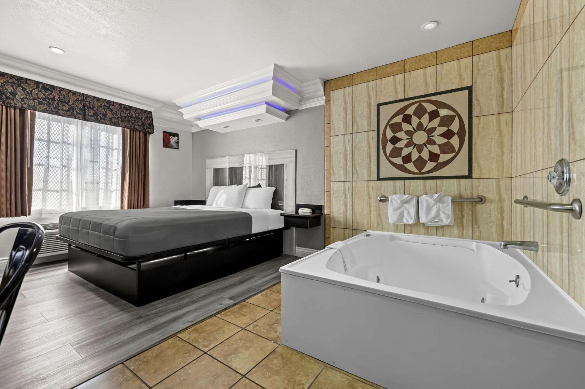 Rodeway Inn Santa Ana Luaran gambar