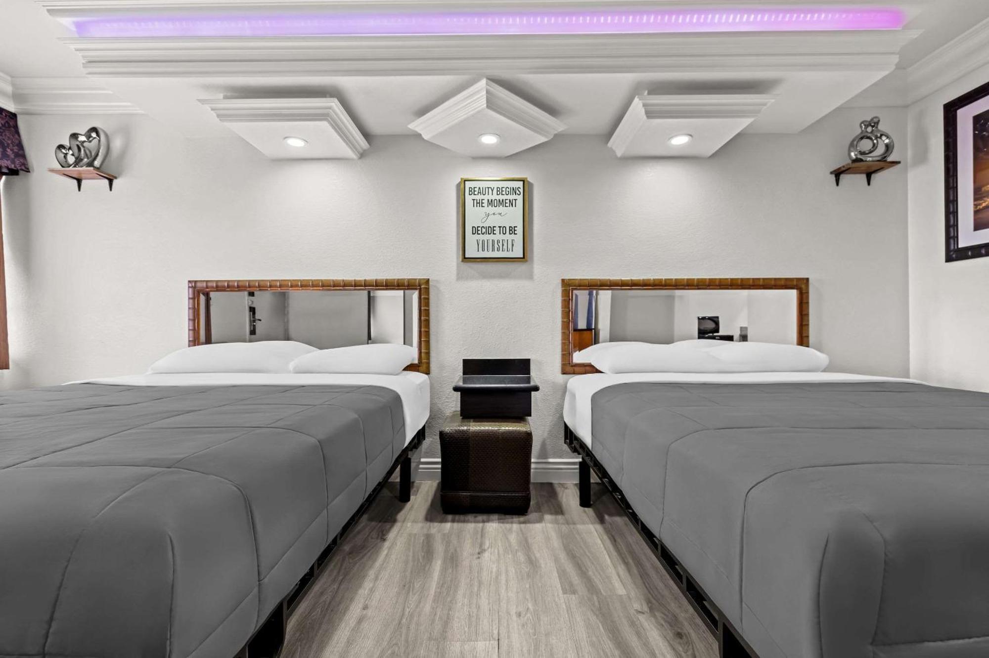 Rodeway Inn Santa Ana Luaran gambar